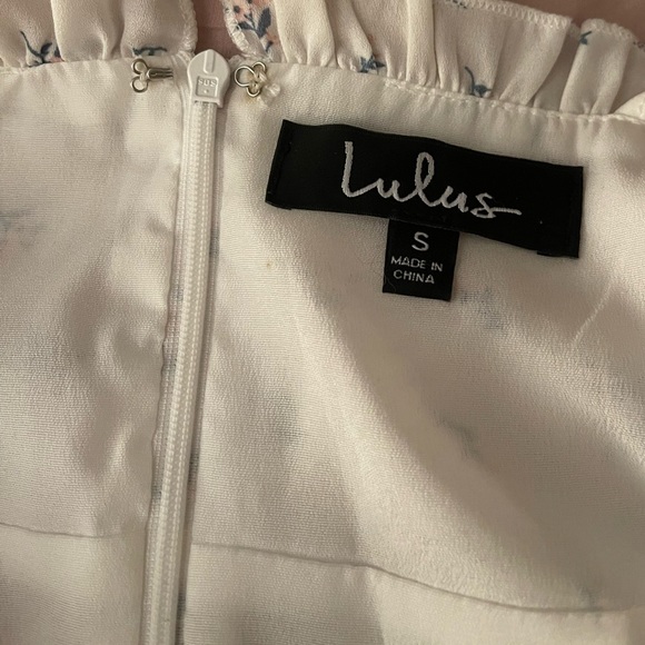 Lulu’s white floral print shoulder tie dress - Picture 6 of 9